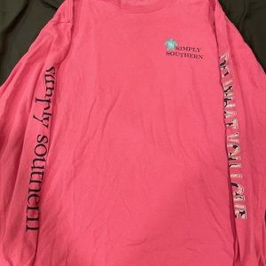 Women’s “Simply Southern” long-sleeve. Features a Jeep with flowered designs.